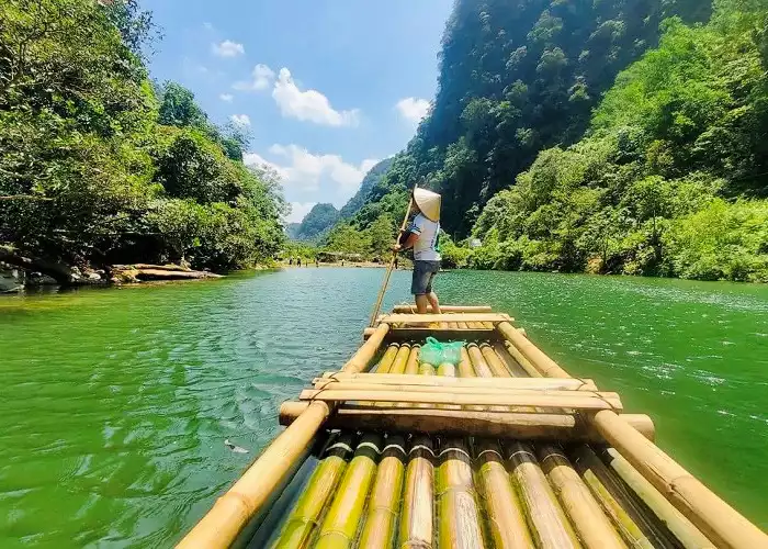 Đi du lịch hang Phượng Hoàng, suối Mỏ Gà vào mùa đông có gì hay???